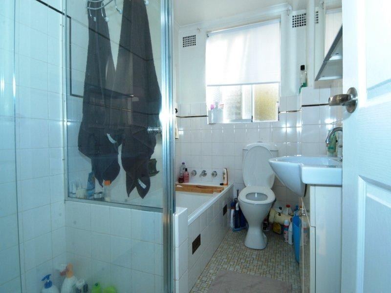 13/2 Evelyn Avenue, Concord NSW 2137