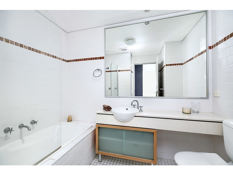 213/5 Stromboli Strait, Wentworth Point NSW 2127