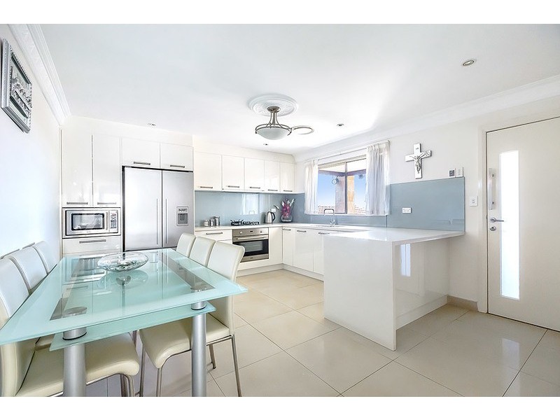 8 Edward Street, Concord NSW 2137