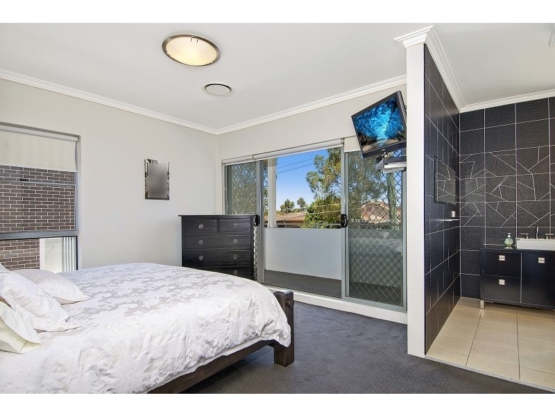 7 Wellbank Street, Concord NSW 2137