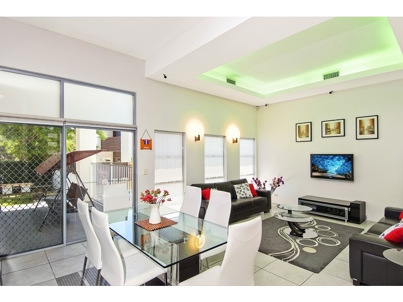 7 Wellbank Street, Concord NSW 2137