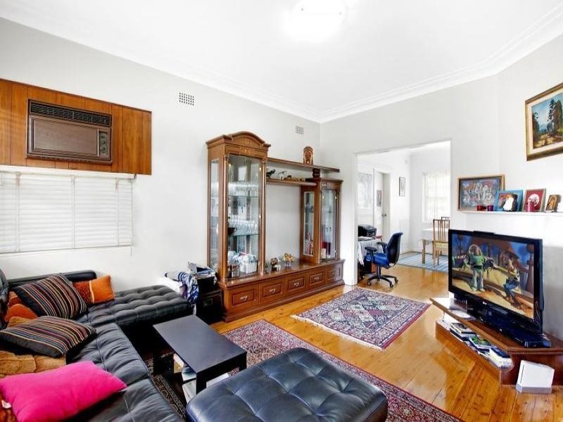 2 Nirranda Street, Concord West NSW 2138