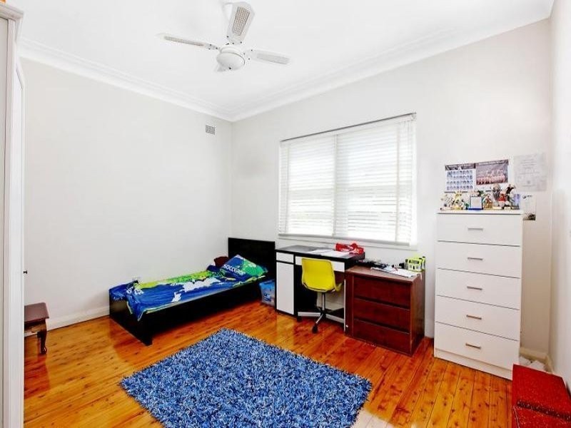 2 Nirranda Street, Concord West NSW 2138