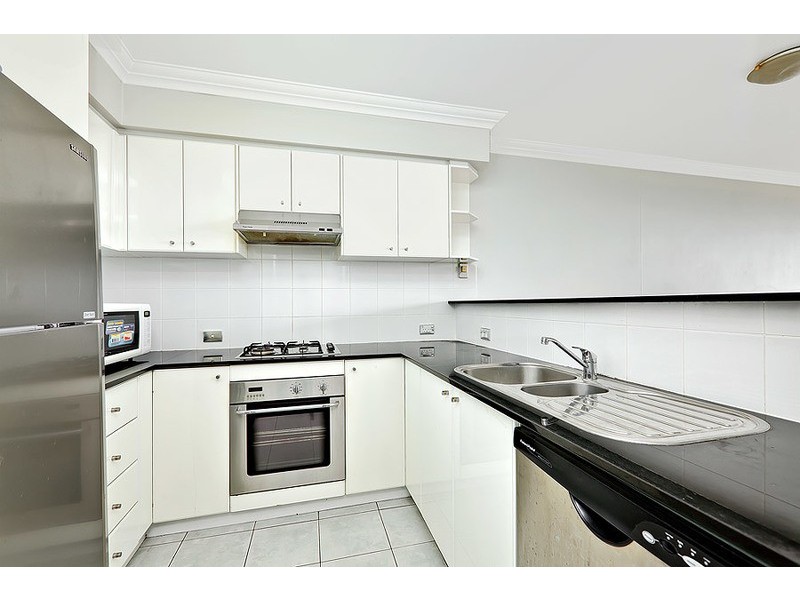 804/8 Wentworth Drive, Liberty Grove NSW 2138