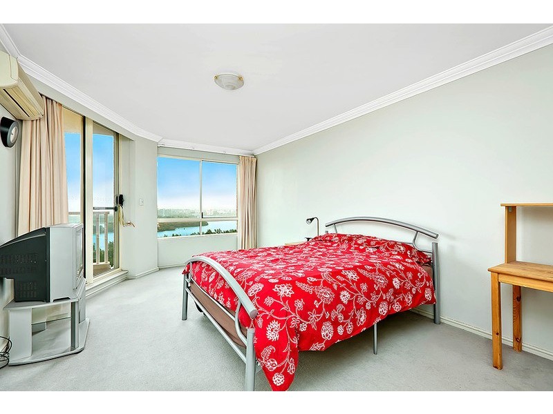 804/8 Wentworth Drive, Liberty Grove NSW 2138