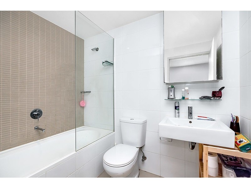 203/12 Shoreline Drive, Rhodes NSW 2138