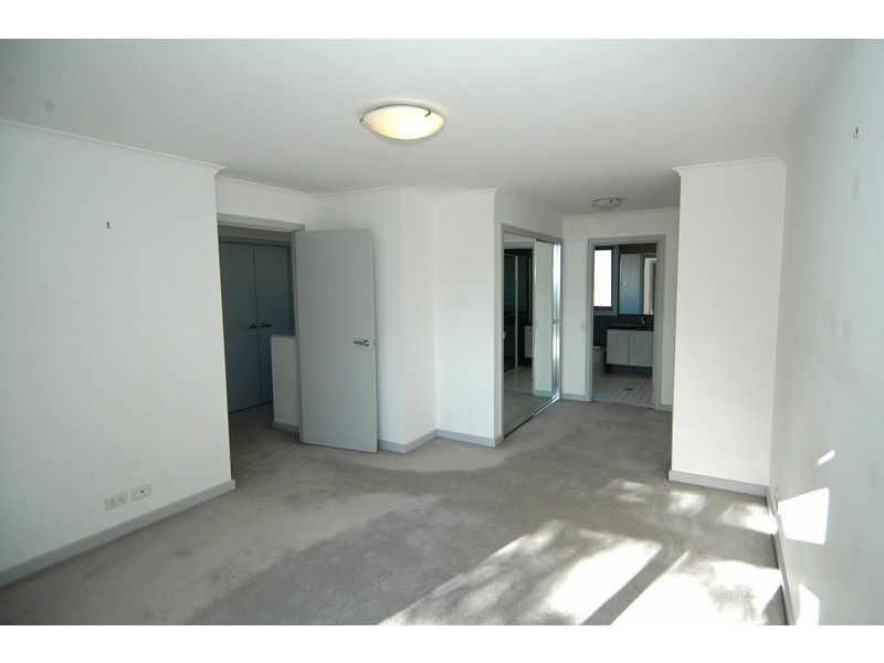 11 Beaurepaire Avenue, Newington NSW 2127