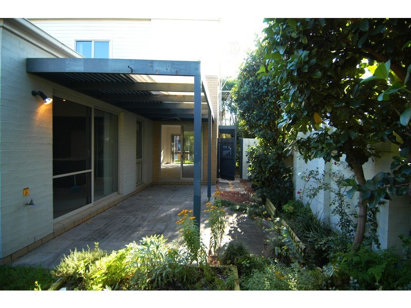 11 Beaurepaire Avenue, Newington NSW 2127