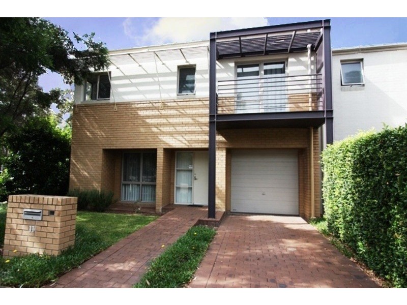 11 Beaurepaire Avenue, Newington NSW 2127