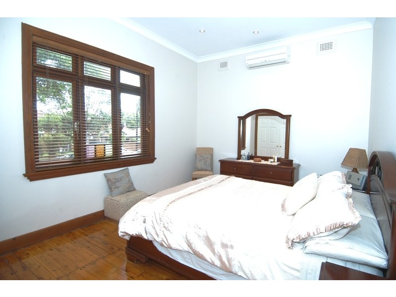 13 Edward Street, Concord NSW 2137