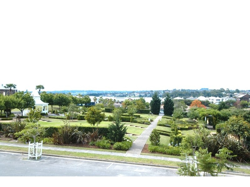 205/4 Rosewater Circuit, Breakfast Point NSW 2137