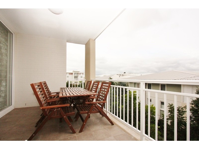 206/10-16 Vineyard Way, Breakfast Point NSW 2137