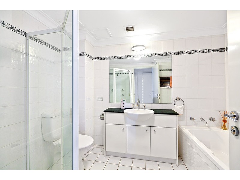 503/4 Wentworth Drive, Liberty Grove NSW 2138