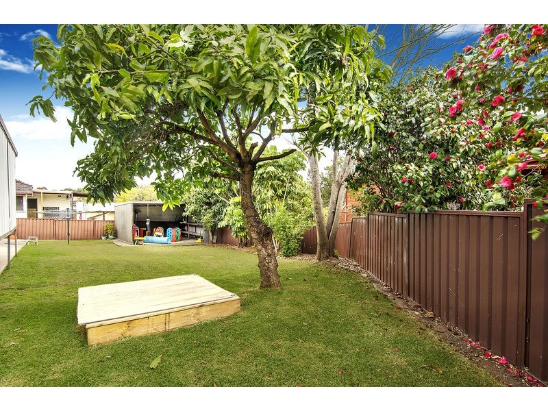 208 Queen Street, Concord West NSW 2138