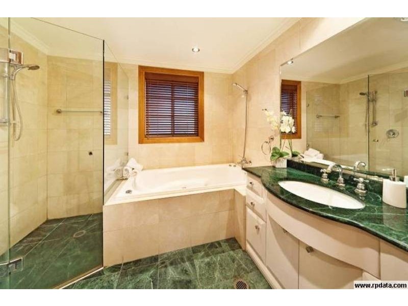 18 Sanders Prde, Concord NSW 2137