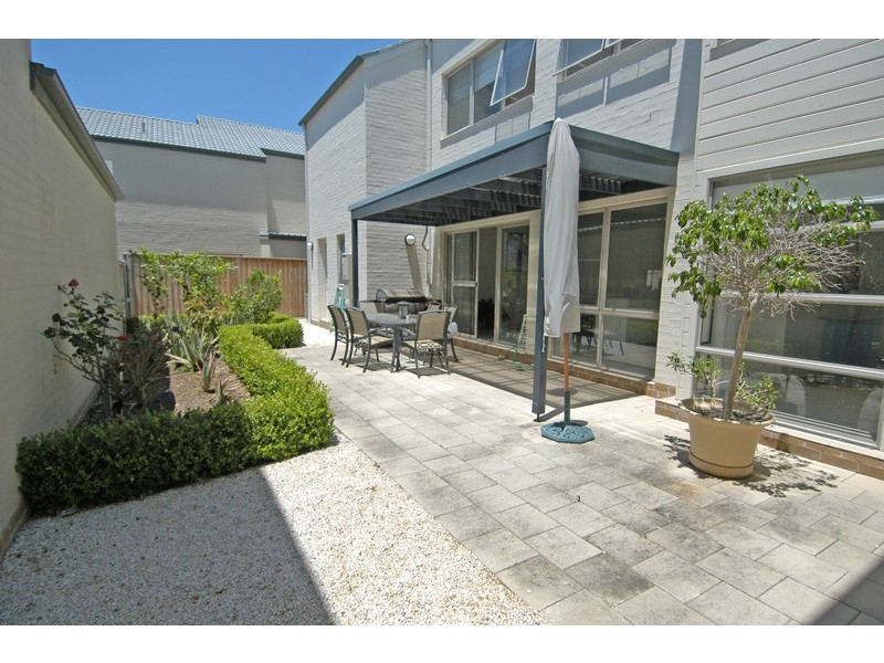 2 Edgewood Cresent, Cabarita NSW 2137