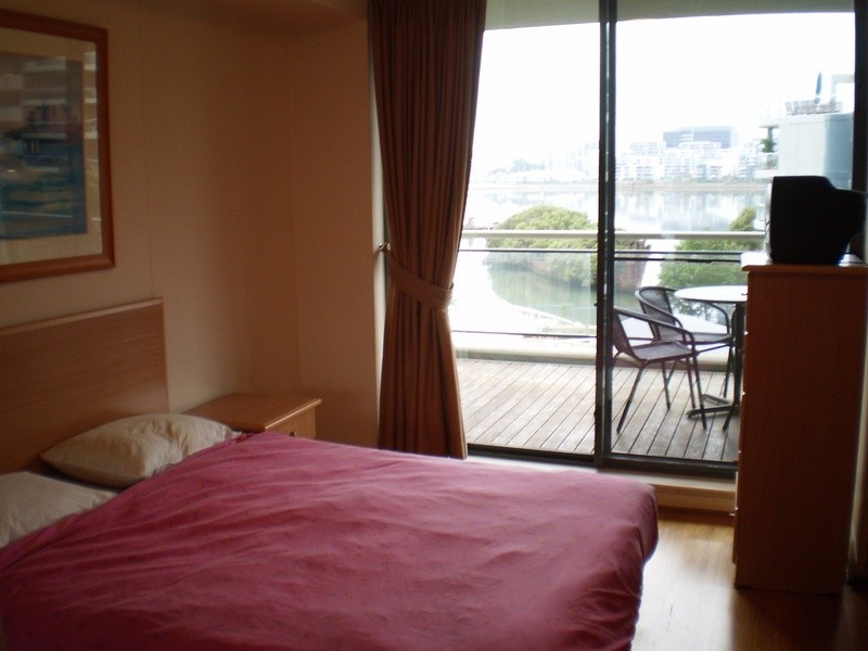 82/27 Bennelong Road, Wentworth Point NSW 2127