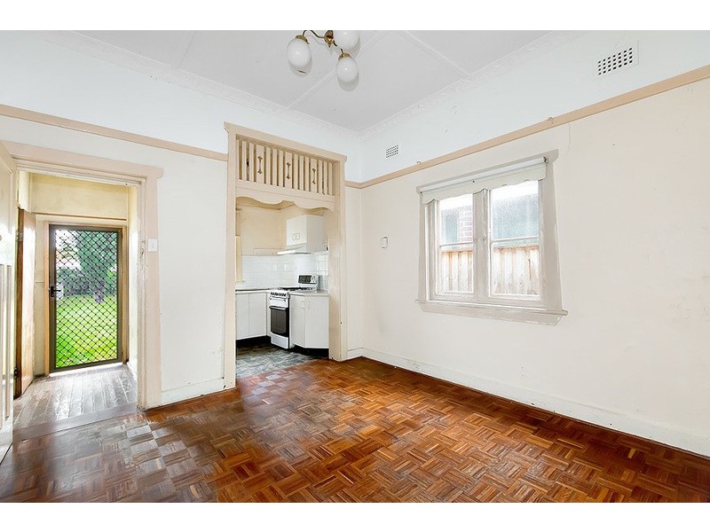 9 Lorraine Street, North Strathfield NSW 2137