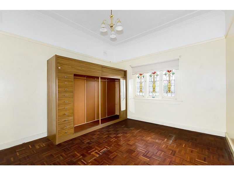 9 Lorraine Street, North Strathfield NSW 2137