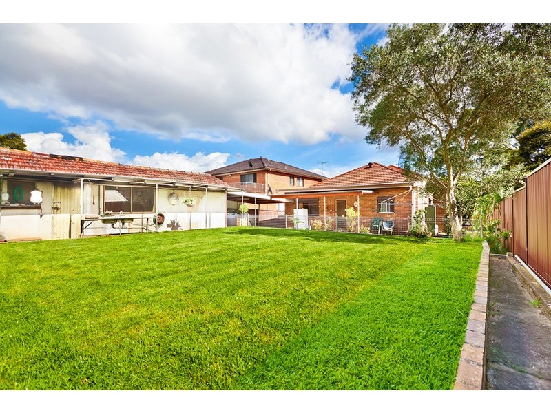 16 Empire Ave, Concord NSW 2137