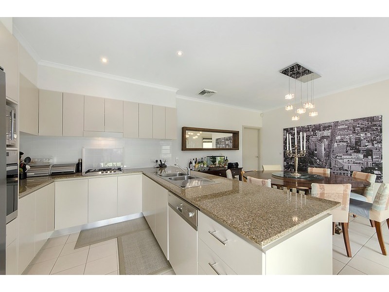 2 Henricks Avenue, Newington NSW 2127