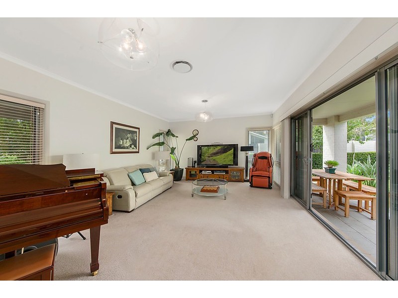 2 Henricks Avenue, Newington NSW 2127