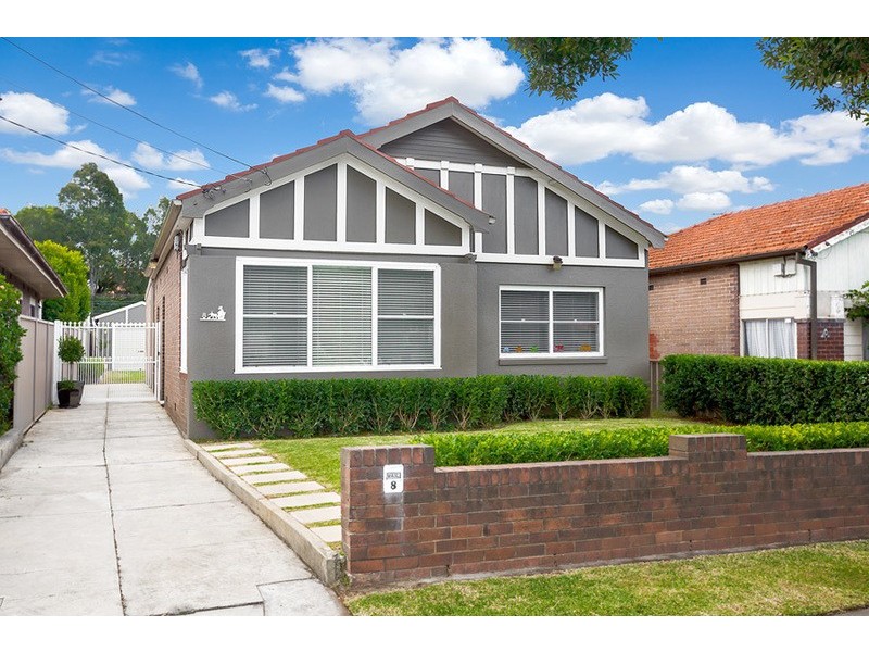 8 Queen Street, Concord West NSW 2138