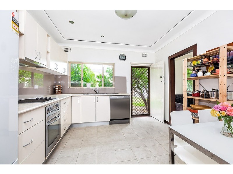 16 Sanders Parade, Concord NSW 2137