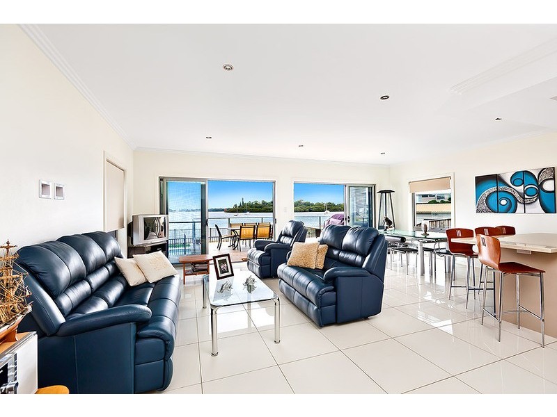 67 Llewellyn Street, Rhodes NSW 2138