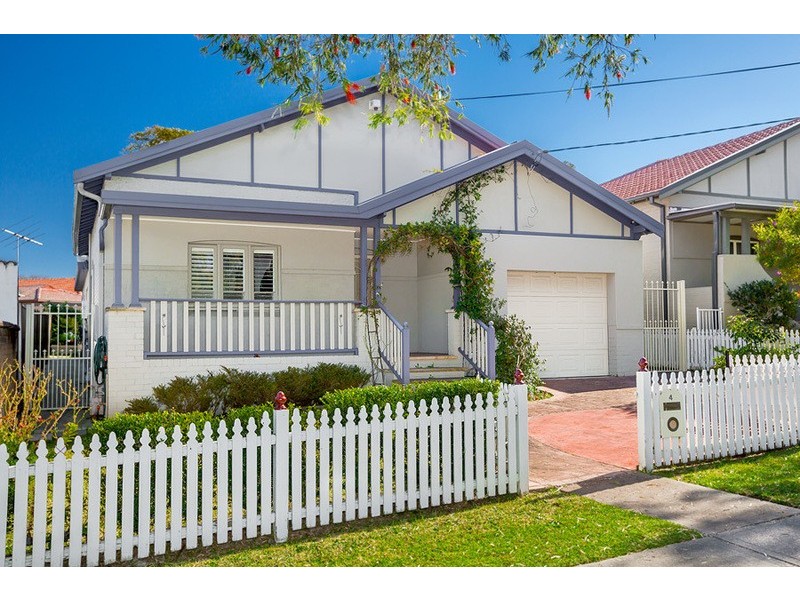 4 Tripod Street, Concord NSW 2137