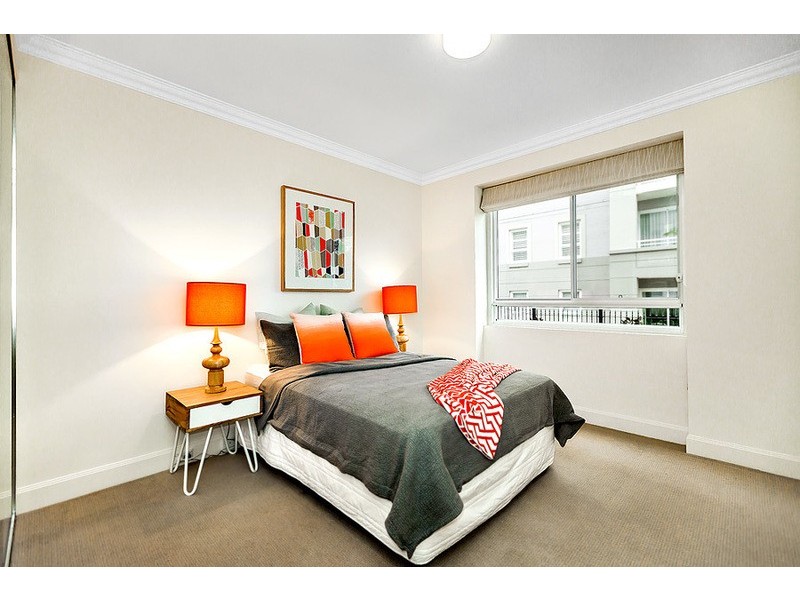 21/1 Juniper Drive, Breakfast Point NSW 2137