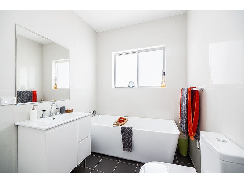 51 Llewellyn Street, Rhodes NSW 2138