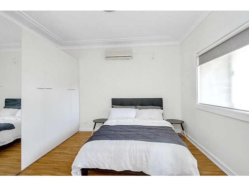 33 Ivy Street, Greenacre NSW 2190