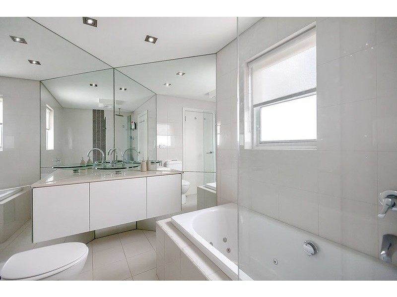 9A Creewood Street, Concord NSW 2137