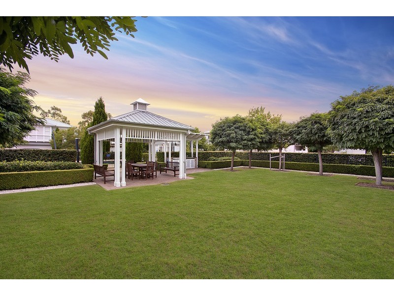 4 Rosemeadow Drive, Cabarita NSW 2137