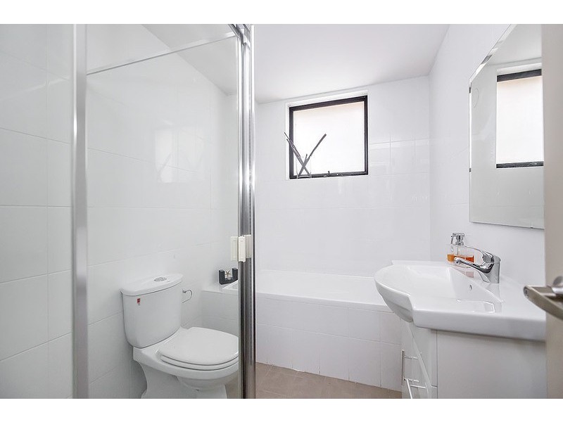 8/24-28 Reid Avenue, Westmead NSW 2145