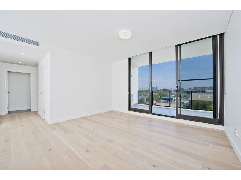 C401/21 Verona Drive, Wentworth Point NSW 2127