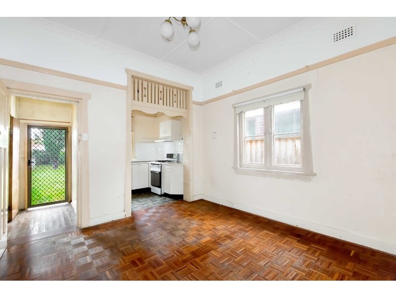 9 Lorraine Street, North Strathfield NSW 2137