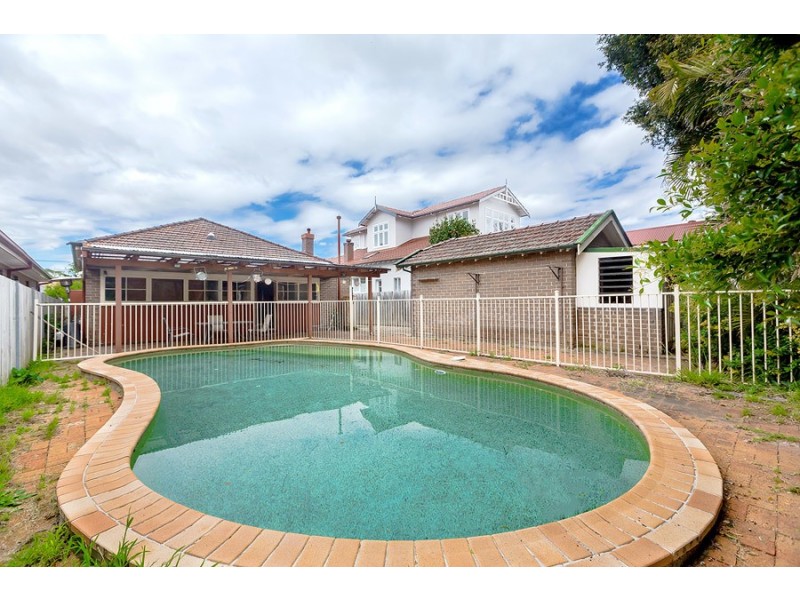 62 Macnamara Avenue, Concord NSW 2137