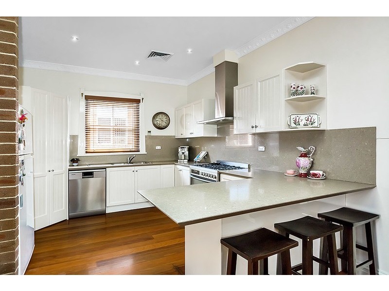 24 Elphinstone Street, Cabarita NSW 2137