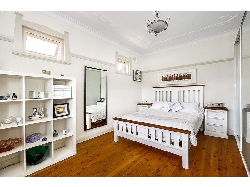 24 Elphinstone Street, Cabarita NSW 2137