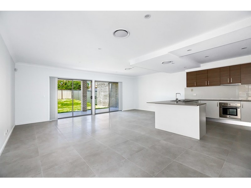 20B St Pauls Crescent, Liverpool NSW 2170