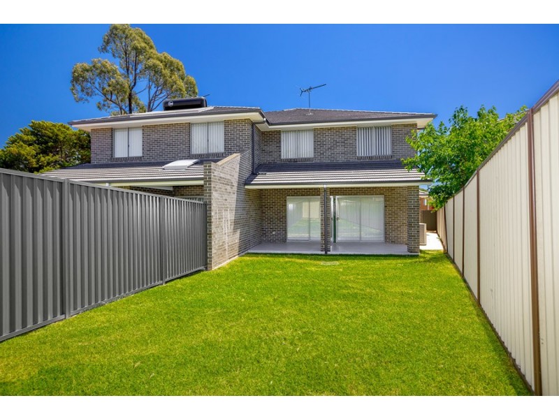 20B St Pauls Crescent, Liverpool NSW 2170