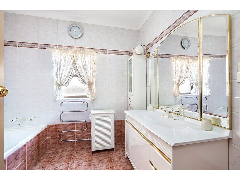 80 Brays Road, Concord NSW 2137