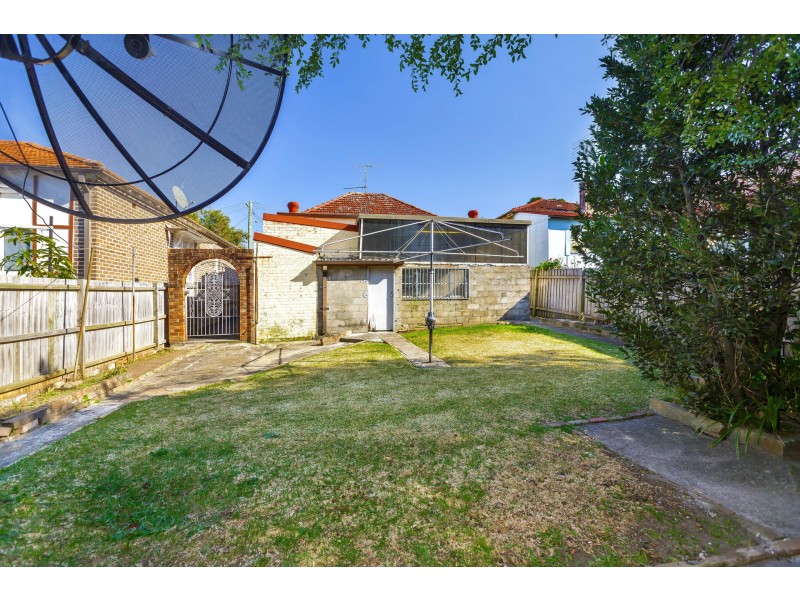 3 William Street, Marrickville NSW 2204