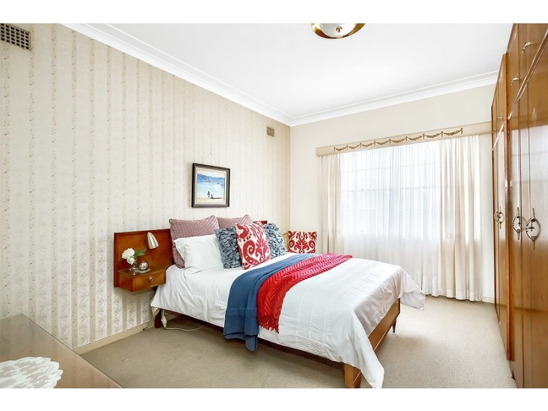 4 Wyatt Avenue, Earlwood NSW 2206