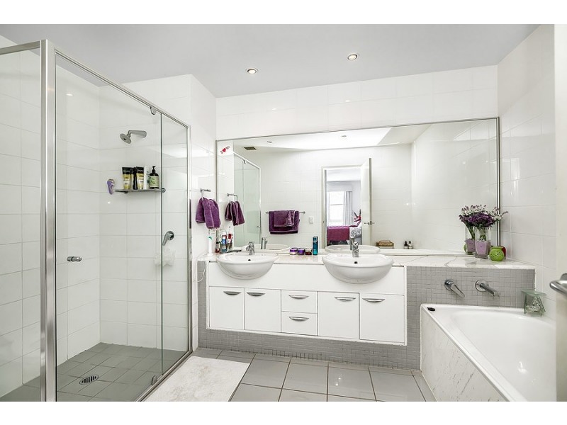 12/4 Admiralty Drive, Breakfast Point NSW 2137