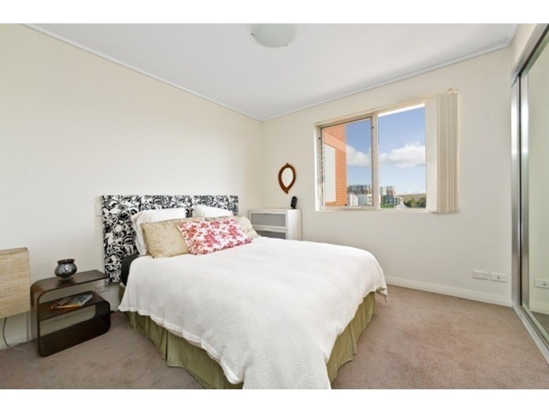 413/16 Marine Parade, Wentworth Point NSW 2127
