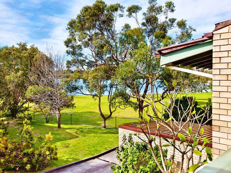 2/13 Llewellyn Street, Rhodes NSW 2138