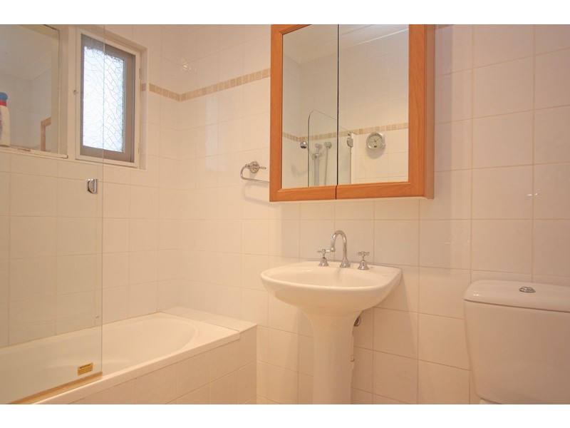 2 Dorking Road, Cabarita NSW 2137